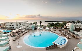 HD Beach Resort